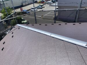 ガルバリウム性の棟下地の写真