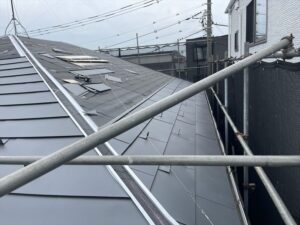 ダンネツトップ6-1ワイドを施工中