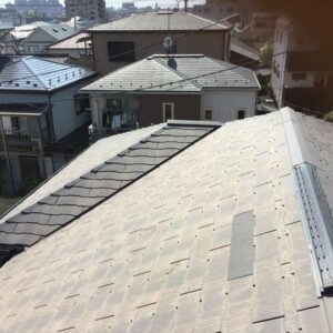 コロニアルの屋根