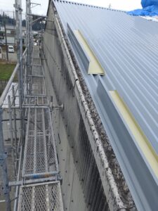 スレッシュルーフのケラバ