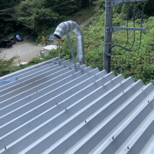 工場の折板屋根